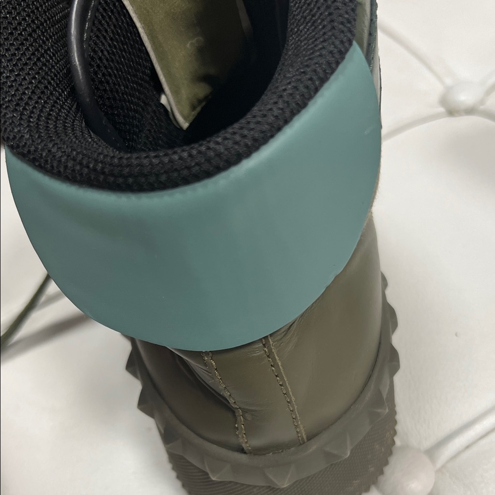 Valentino Men's Olive Camouflage High-Top Sneakers - Picture 7 of 8